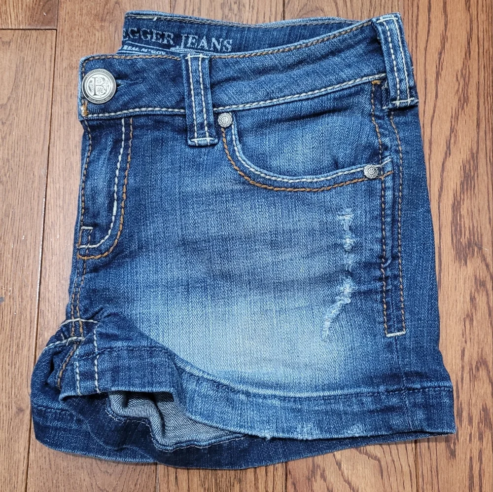 EUC Bootlegger Jean Shorts 27 - Picture 3 of 6